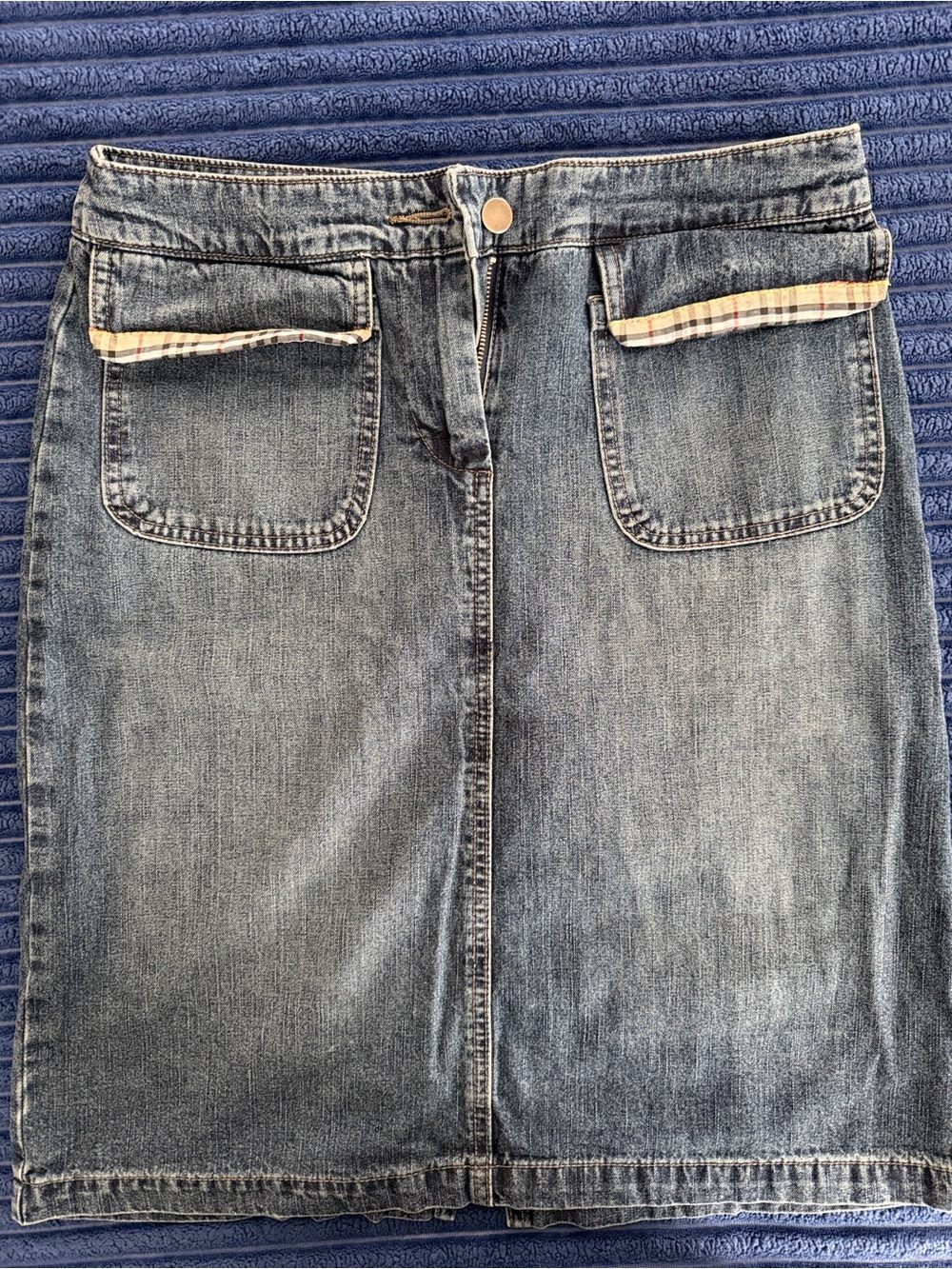 Willi Smith Blue Denim Skirt with Plaid-Trim Pockets